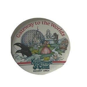 Vintage Kissimmee St Cloud Florida Resort Area Theme Parks Button Pin Pinback